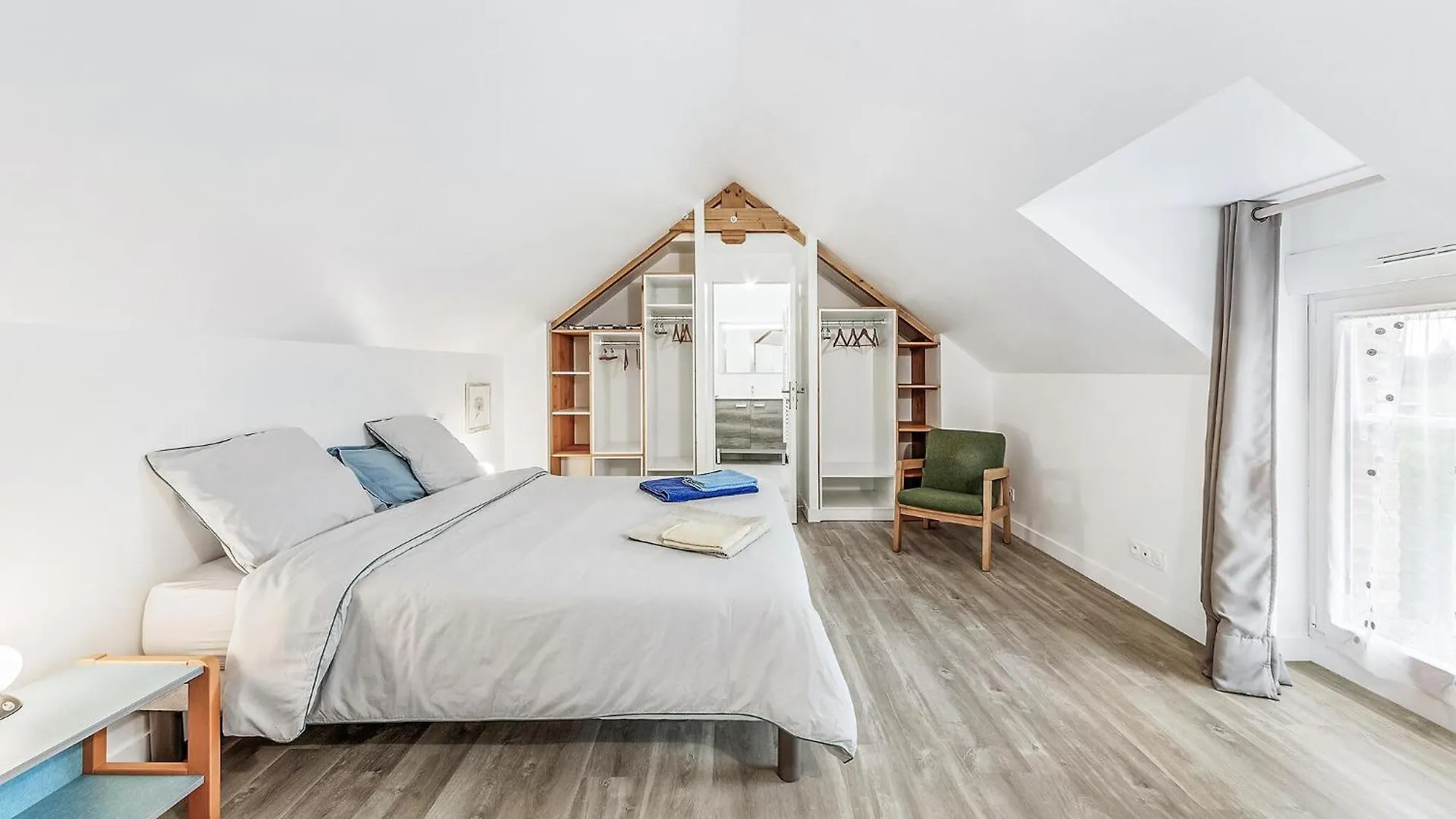 2 Bedroom Gorgeous Home In Saint-Meloir-Des-Ondes Holiday home