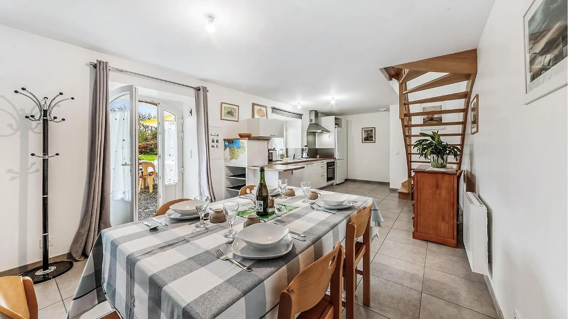 Holiday home 2 Bedroom Gorgeous Home In Saint-Meloir-Des-Ondes